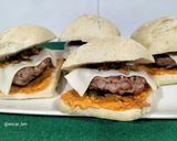 Foto del paso 4 de la receta: Mini-burger casera de ternera frisona con salsa con cebolla