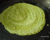A picture of step 2 of Sprouted moong chilla.