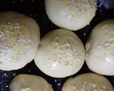 Foto langkah ke 5 dari resep Burger bun teflon.