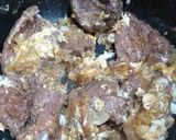 Foto del paso 3 de la receta: Revuelto de hígado con cebolla y huevo