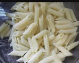 वेज चीज़ व्हाइट सॉस पास्ता(veg cheese white sauce Pasta recipe i रेसिपी चरण 2 फोटो