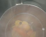 A picture of step 2 of Aloo matter chicken shorba.