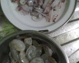 Foto langkah ke 1 dari resep Cumi&Udang Saus Padang.