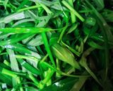 Foto langkah ke 1 dari resep Cah Kangkung Istimewa.