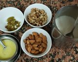 બદામ અખરોટ નો શીરો (Badam Akhrot Sheera Recipe In Gujarati) રેસીપી સ્ટેપ1ફોટો