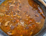 Foto del paso 5 de la receta: Arroz con venado y champiñones