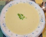 Foto del paso 2 de la receta: Crema de calabacín amarillo y coliflor