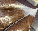 Foto langkah ke 5 dari resep Chocolate Butter Cookies.