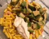 Foto del paso 5 de la receta: Ensalada de pasta con gambas y aguacate 🥑