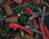 Foto langkah ke 3 dari resep Nasi kukus ikan asin Teri,tempe cemangi.