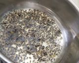 A picture of step 2 of Chia syrup🍸.
