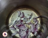 A picture of step 2 of Water chestnut Soup.