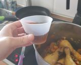 Foto del paso 7 de la receta: Muslitos de pollo con salsa de setas con verduras