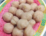 Foto langkah ke 1 dari resep Semur Bola Daging Ayam dan Kentang.