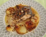 Foto del paso 11 de la receta Salmón entero con almendras y patatas