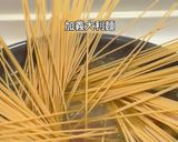 蒜香烏魚子義大利麵(一鍋到底）的食譜步驟11照片