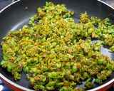 A picture of step 5 of Khasta Matar Kachoris.