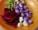 Foto langkah ke 2 dari resep Tumis Rebung Kacang Panjang.