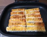Foto langkah ke 11 dari resep Crouton Roti Tawar Spesial untuk Cocolan.