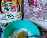 Foto langkah ke 4 dari resep Ayam Goreng Kremes.