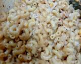  4 Pasta in white sauce