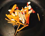 芹菜管炒花枝的食譜步驟2照片