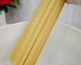 Foto langkah ke 1 dari resep Creamy Fettuccine Saus Alfredo.