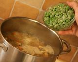 Tárkonyos csirkeragu leves recept fázis 5 fotója