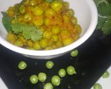 A picture of step 4 of Masala peas dry ghughri.