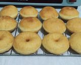 Foto langkah ke 4 dari resep Donat lembut dan empuk.