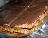 عکس مرحله 3 از دستور دسر بیسکوییت کاراملی