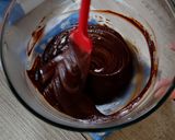 A picture of step 4 of Basic Dark Chocolate Bon Bons / Bonbon de Chocolat.