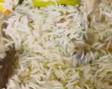 A picture of step 8 of Chicken Pulao in less oil.