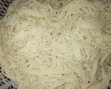 এগ-ভেজ হাক্কা নুডলস্(Egg-veg hakka noodles recipe in Bengali) রেসিপি ধাপ - 1 ছবি