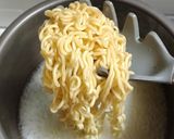 Foto langkah ke 2 dari resep Bola - Bola Mie.
