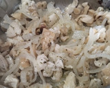 Foto del paso 3 de la receta: 🍗Salsa de champiñones y pollo🍄