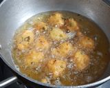 A picture of step 3 of Moong dal Bhajiya.