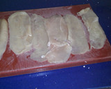Foto del paso 1 de la receta: Rollitos de pechuga a los 4 quesos