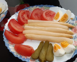 Foto del paso 3 de la receta: Ensalada con espárragos blancos y vinagreta de mostaza