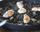 Foto del paso 9 de la receta Arroz negro con alioli