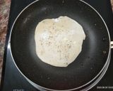 A picture of step 3 of Coconut And Paneer Puronpali.