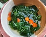 Foto langkah ke 4 dari resep Sayur Bening Bayam Wortel.