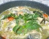 Foto langkah ke 5 dari resep Ikan Kembung Kuah Kuning.