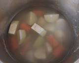 Foto del paso 3 de la receta: Caldo de pollo para enfermedad estomacal