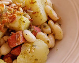 Foto del paso 7 de la receta: Ensalada de patata, alubias y frankfurt al pesto
