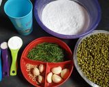 Foto langkah ke 1 dari resep Rempeyek Kacang Hijau (Tumpi).