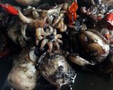 Foto langkah ke 6 dari resep Tumis Cumi Hitam.