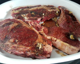 Foto del paso 4 de la receta: Chuleton marinado con cerveza