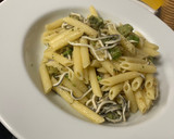 Foto del paso 5 de la receta: Pasta con brócoli, gulas y nueces con un toque picante