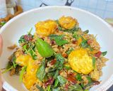A picture of step 4 of Stir-Fried Tofu and Ground Pork with Basil (Pad Krapow Tofu Moo Sap).